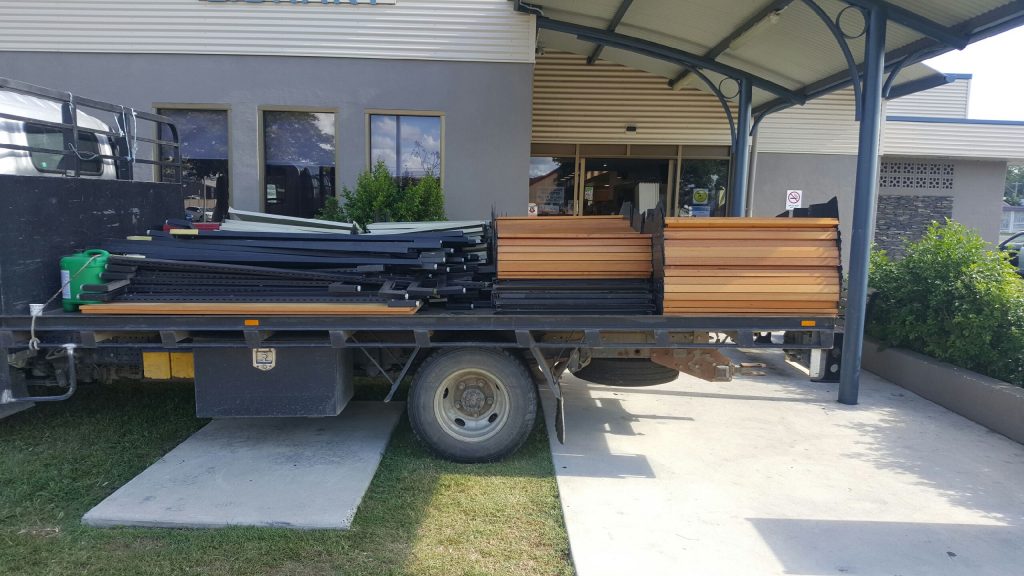 Another NSW school load of shelving to go to needy schools for new Library.